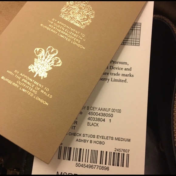 BURBERRY | Ashby Studded Check Canvas Tote - Picture 8 of 8